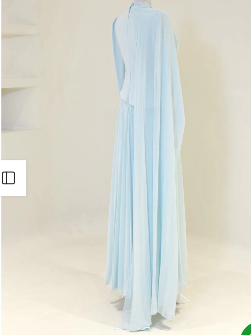 Modest evening gown - Picture 5 of 7